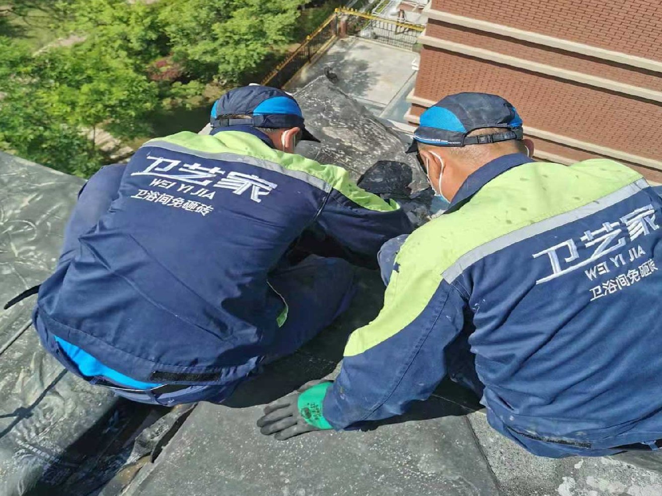 嘉兴附近防水补漏师傅电话号码，24小时上门维修服务